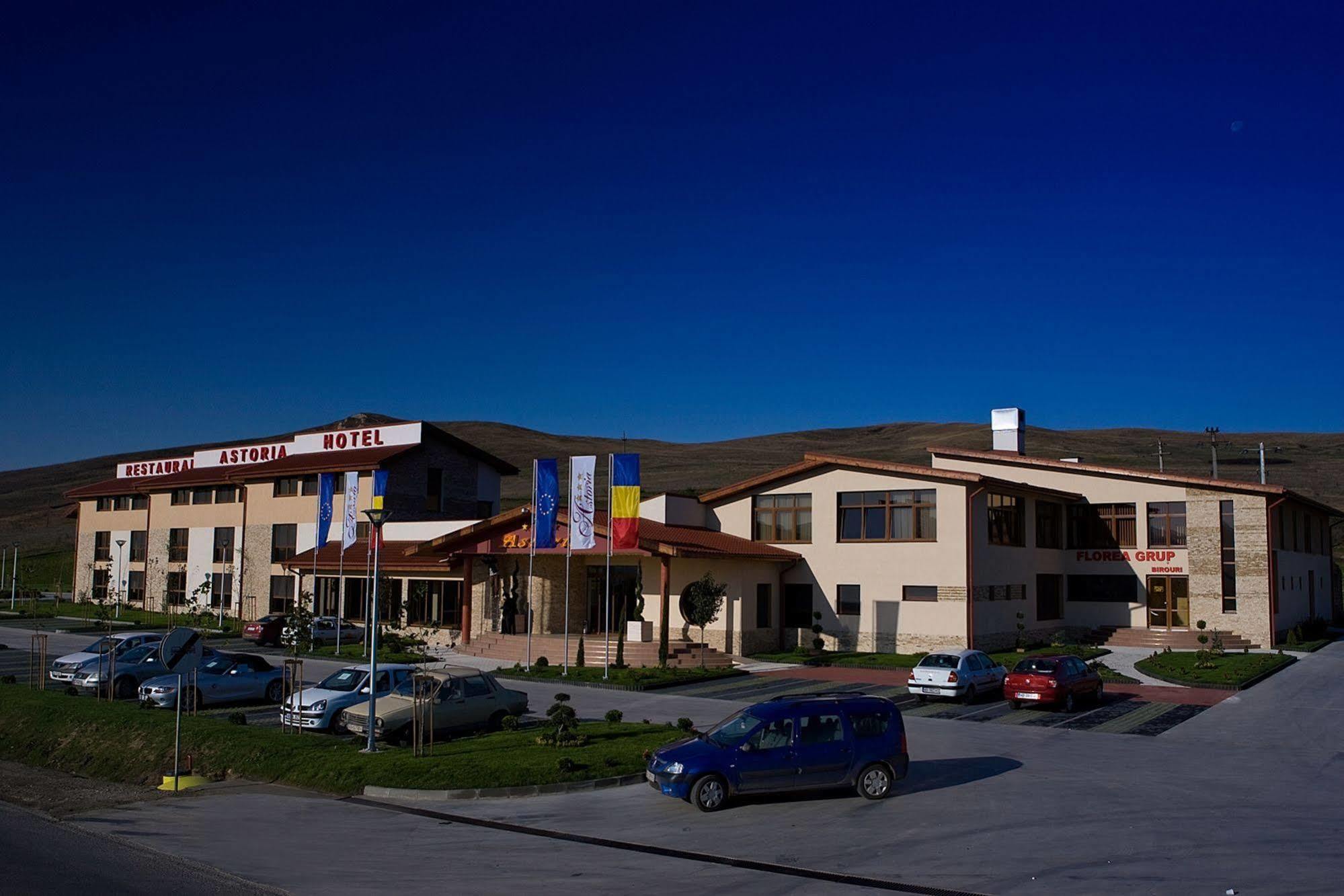 Hotel Astoria Алба Юлия Екстериор снимка