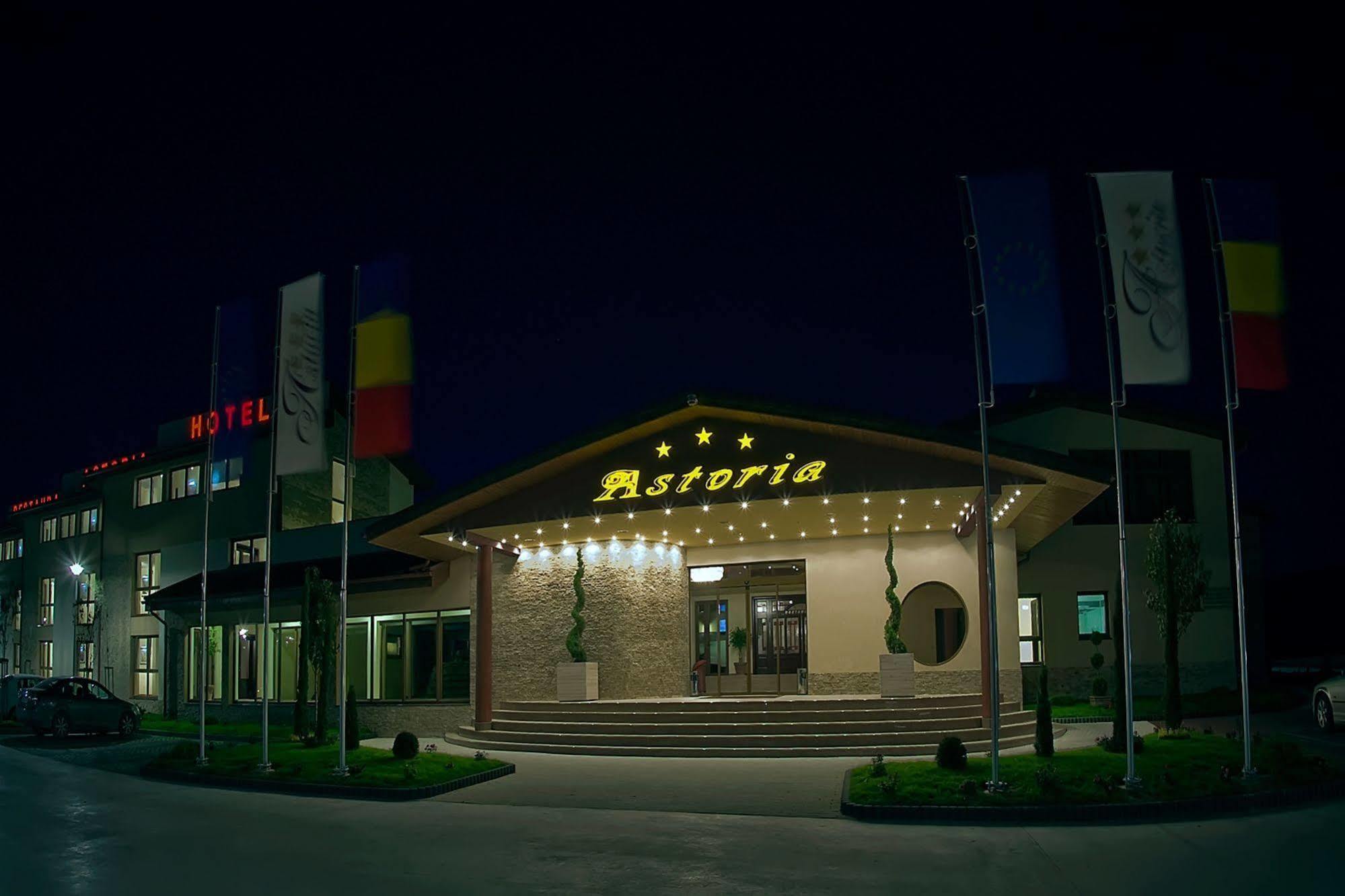 Hotel Astoria Алба Юлия Екстериор снимка
